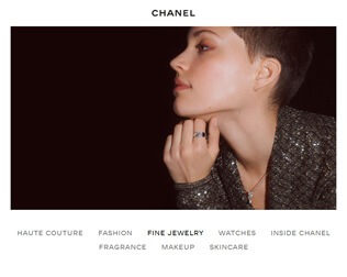 CHANEL（シャネル)