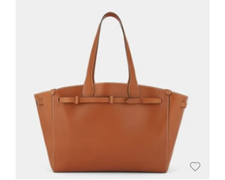 アニヤ・ハインドマーチ