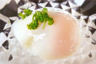 マルヒの温泉卵と烏骨鶏