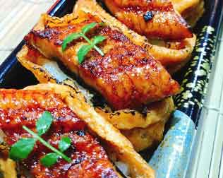 鰻専門店　うな基（うなもと）